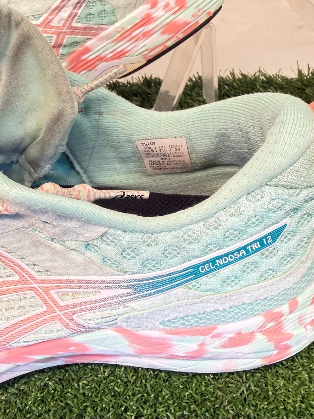 Size 7.5 - Asics Gel Noosa Tri 12 Fresh Ice Guava W - Picture 2 of 7